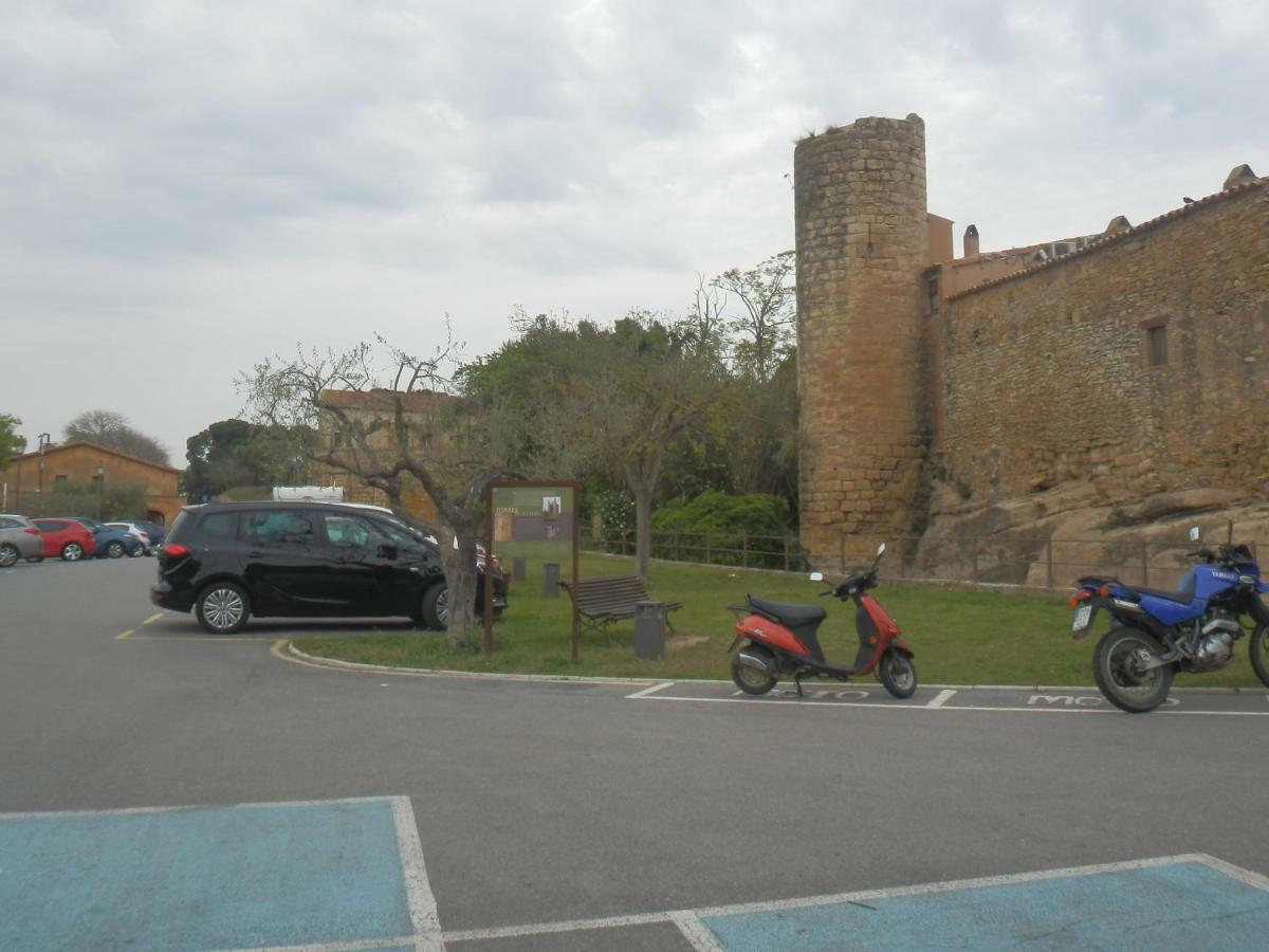 Casa Peratallada Luaran gambar